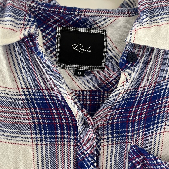 Beautiful Rails Top - Picture 4 of 4